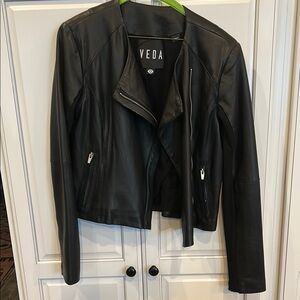 Veda Classic Black Leather Jacket